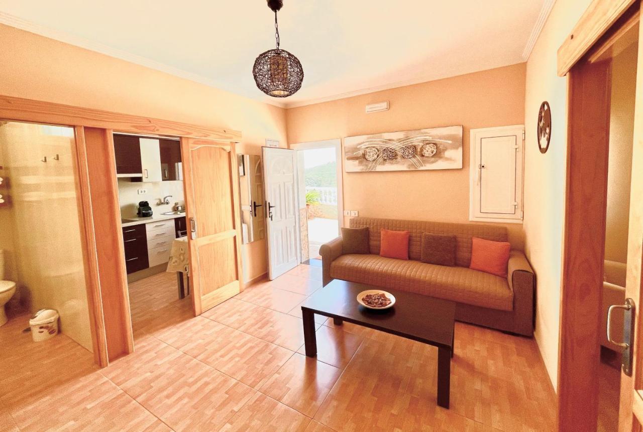 Casa Rosalia. Apartamento Con Vistas A La Montana 特罗尔 外观 照片